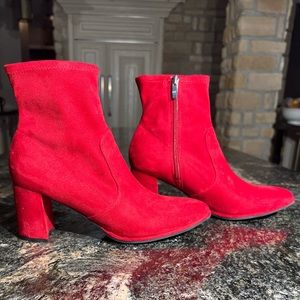 Marc fisher 9.5 mflukie red suede mid-heel boot